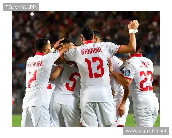 绝杀三分定乾坤 球迷狂喜欢呼至失声 缔造经典瞬间