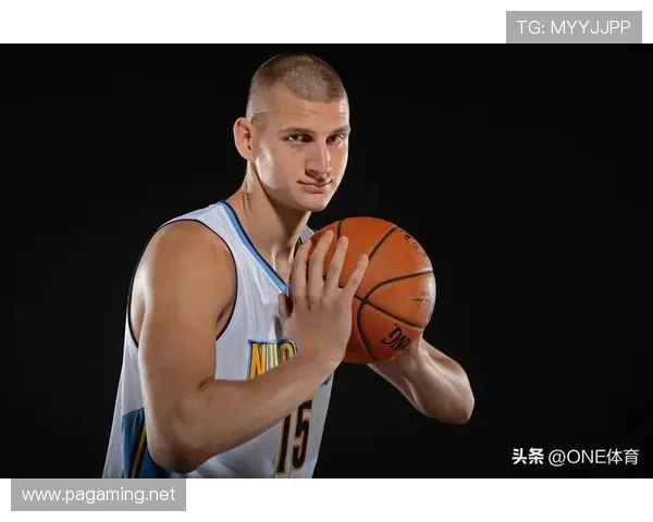 约基奇61分10板10助震撼三双创NBA历史最高得分纪录新篇