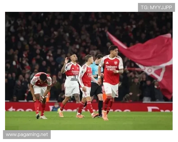 豪门对决展现体育精神 双方公开祝贺引发全网热议