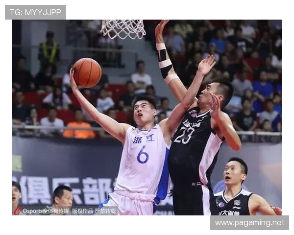 风暴中心中的CBA如何在质疑声浪里坚定前行并实现逆势突围